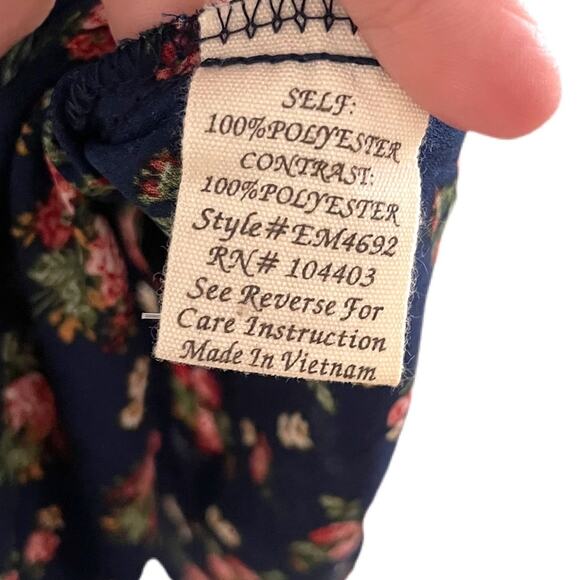 EM Flutter Sleeve Top Sz S - Picture 4 of 6